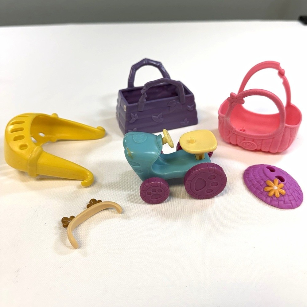Hasbro Littlest Pet Shop LPS Accessory Lot Basket Scooter Chair Purse 2007